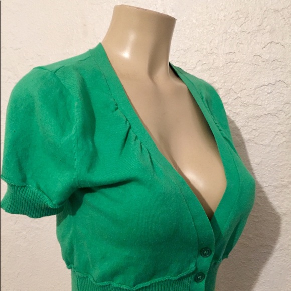 Green Cropped cardigan shrug * sweater * medium - Picture 2 of 4